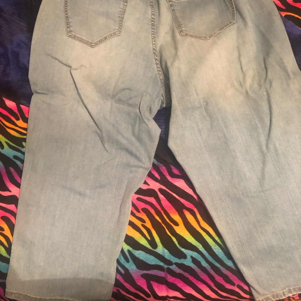 Capris